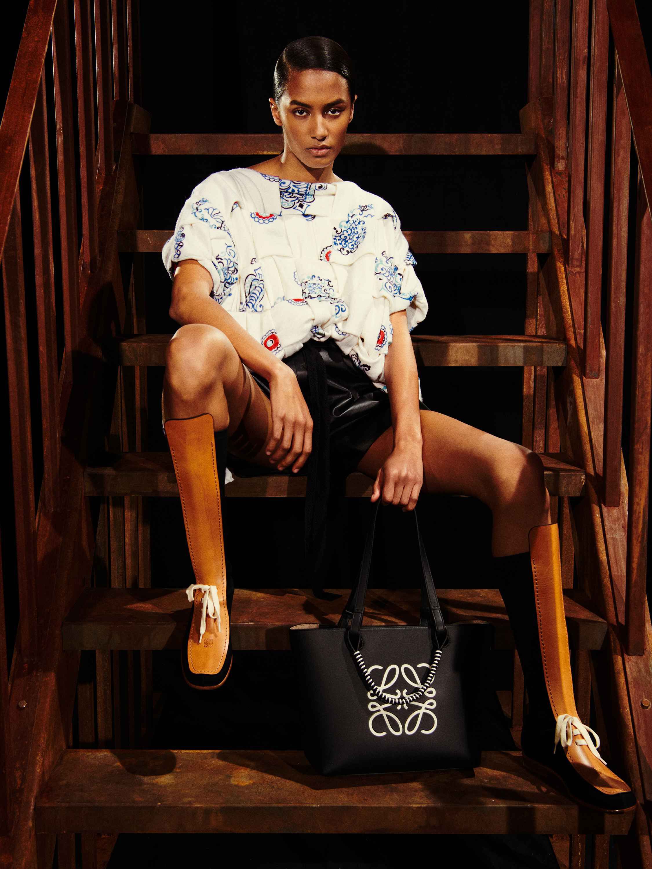 LOEWE | reinventing craft and leather. LOEWE | reinventing craft and leather.